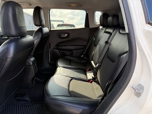 Used 2021 Jeep Compass Latitude FWD image 7