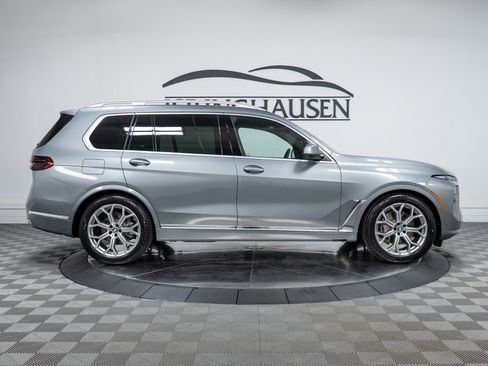 New 2026 BMW X7 xDrive40i w/ Executive Package image 4