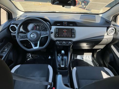 Used 2021 Nissan Versa SV image 17