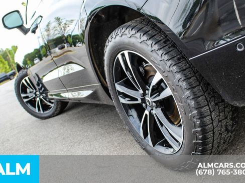 Used 2019 Volvo XC60 T5 Momentum w/ Premium Package AWD/4WD image 15