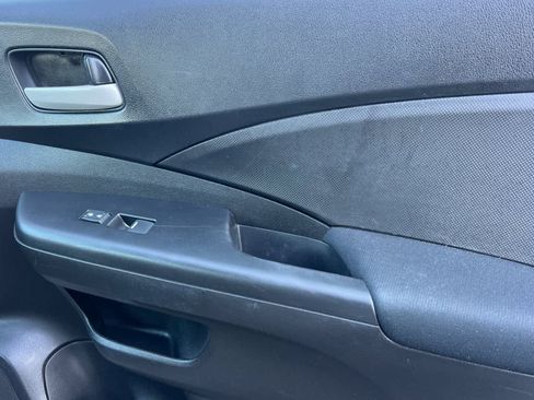 Used 2015 Honda CR-V LX image 19