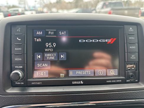 Used 2016 Dodge Grand Caravan SXT image 20