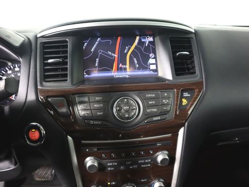 Used 2015 Nissan Pathfinder Platinum w/ Cargo Package image 10