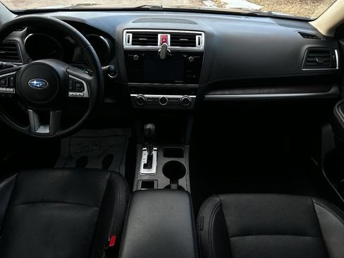 Used 2017 Subaru Outback 3.6R Limited image 10