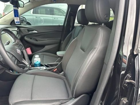 Used 2022 Buick Encore GX Select w/ Advanced Technology Package FWD image 27