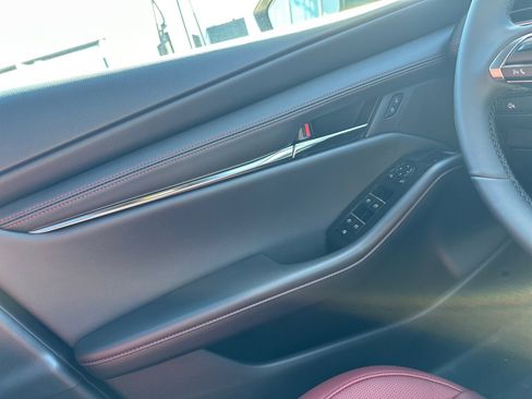 New 2026 MAZDA MAZDA3 Carbon image 32