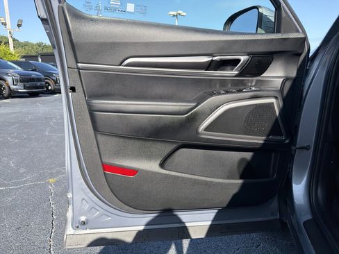 Used 2023 Kia Telluride S AWD/4WD image 11