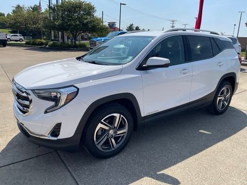 Used 2021 GMC Terrain SLT AWD/4WD image 2
