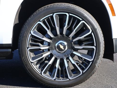 New 2026 Chevrolet Tahoe High Country image 32