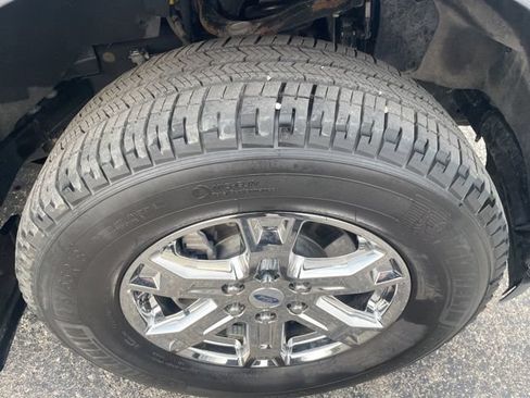 Used 2022 Ford F150 XLT w/ Equipment Group 302A High AWD/4WD image 18