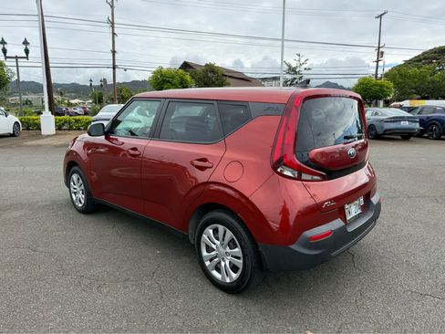 Used 2020 Kia Soul LX FWD image 4