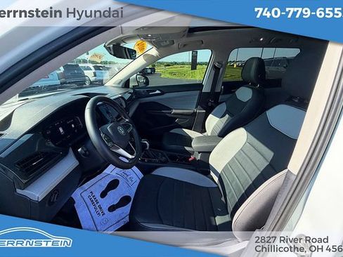 Used 2024 Volkswagen Taos SEL AWD/4WD image 19