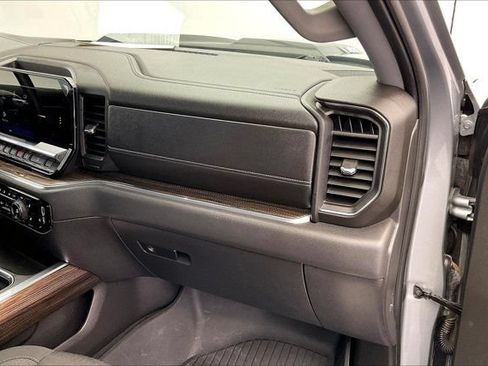 Used 2023 Chevrolet Silverado 1500 LT Trail Boss w/ Protection Package AWD/4WD image 15