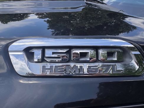 Used 2019 RAM 1500 Big Horn AWD/4WD image 4