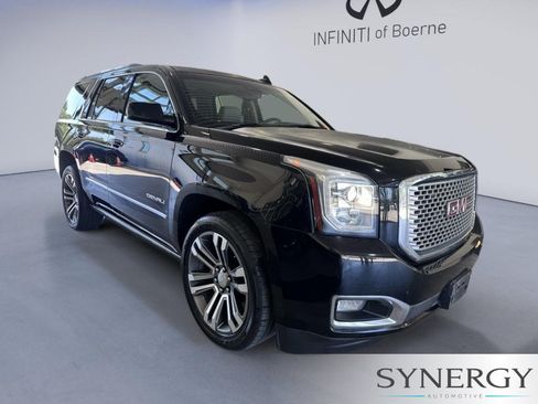 Used 2017 GMC Yukon Denali w/ Open Road Package AWD/4WD image 3