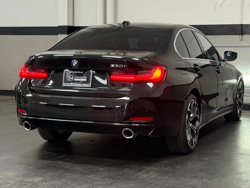 Used 2025 BMW 330i Sedan w/ Convenience Package RWD image 13