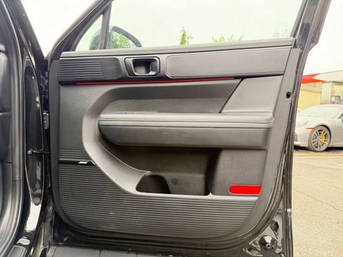 Used 2024 Hyundai Santa Fe Calligraphy AWD/4WD image 32