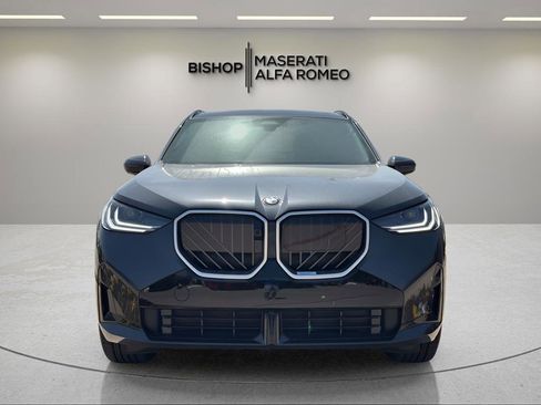 Used 2025 BMW X3 xDrive30i image 2