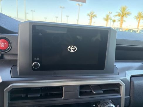 Used 2025 Toyota Tacoma TRD Off-Road AWD/4WD image 20