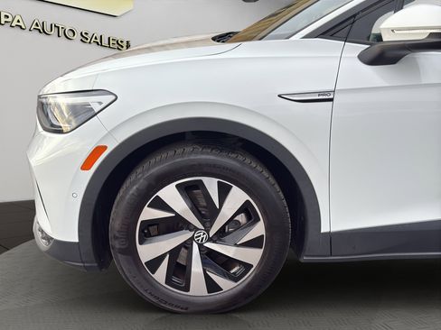 Used 2023 Volkswagen ID.4 Pro image 22