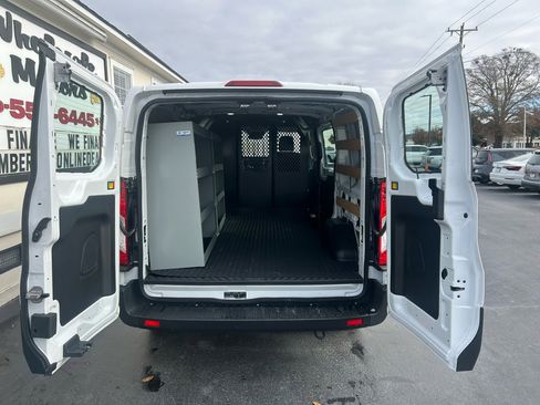 Used 2024 Ford Transit 250 XL w/ Exterior Upgrade Package image 25