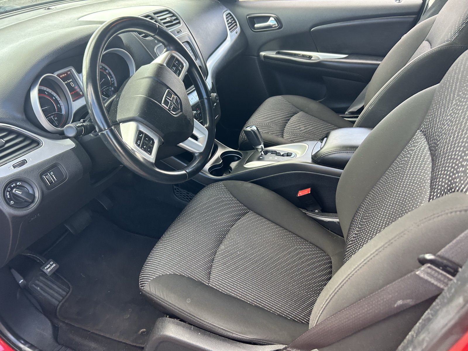 Used 2020 Dodge Journey SE w/ SE Popular Equipment Group FWD image 13
