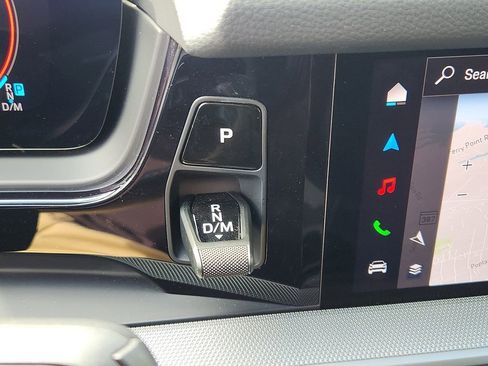 Certified 2025 Porsche Cayenne E-Hybrid image 14