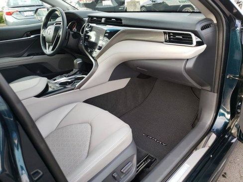 Certified 2018 Toyota Camry XSE FWD image 10