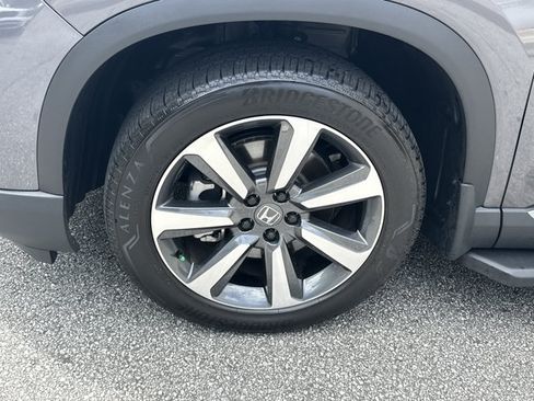 Used 2025 Honda Pilot Elite image 12