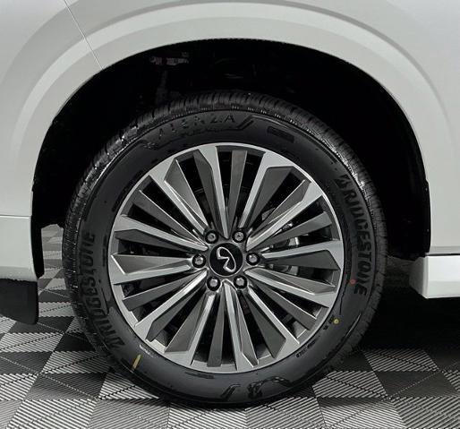 Certified 2026 INFINITI QX80 Luxe RWD image 10