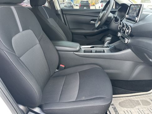 Used 2023 Nissan Sentra SV w/ Trunk Package image 14