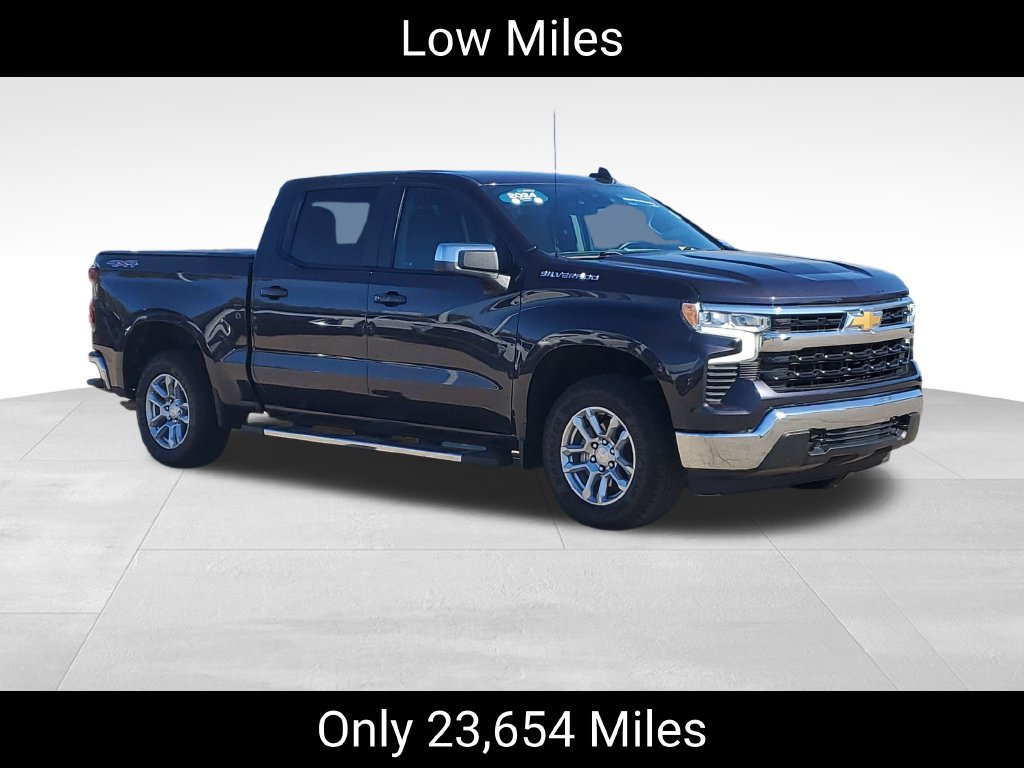 Used 2024 Chevrolet Silverado 1500 LT AWD/4WD image 2