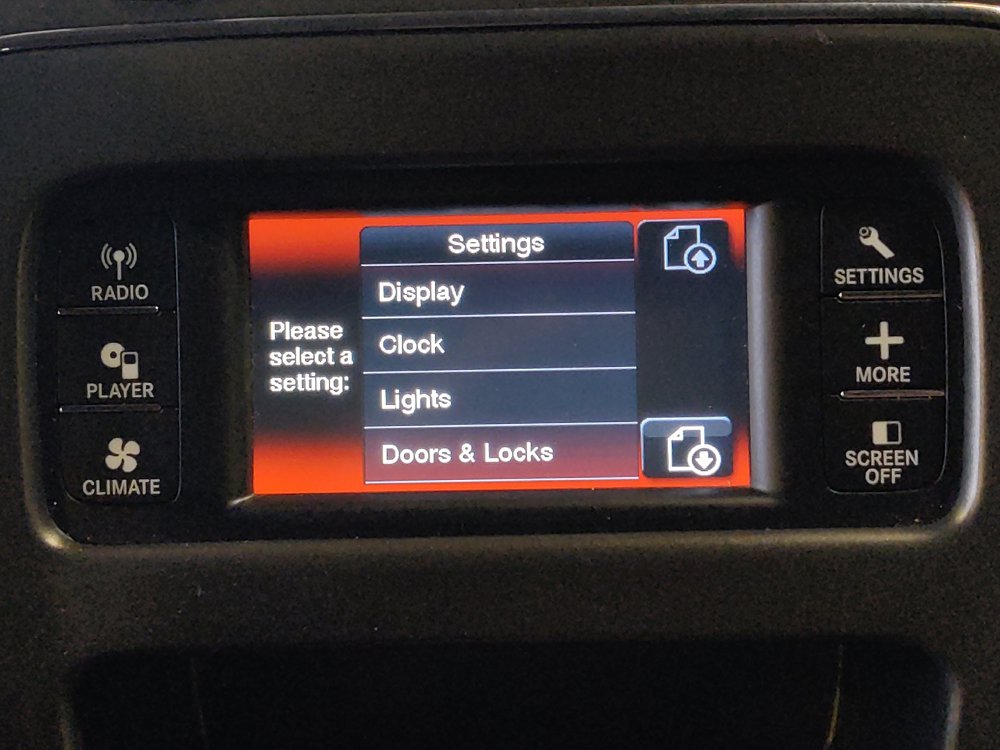 Used 2018 Dodge Journey SE w/ Blacktop Package FWD image 25