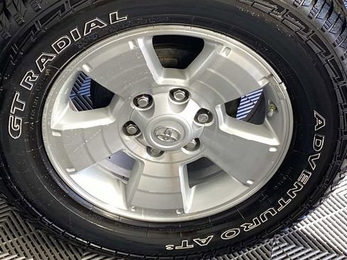 Used 2015 Toyota Tacoma Base w/ TRD Sport Package image 29