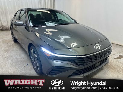 New 2026 Hyundai Elantra Limited w/ Cargo Package