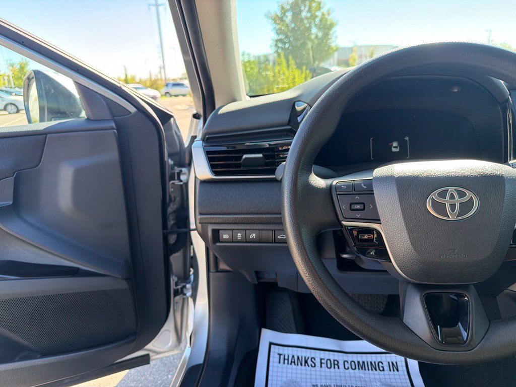 Used 2025 Toyota Camry LE FWD image 27