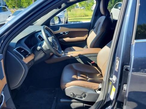 Certified 2024 Volvo XC90 B5 Plus w/ Protection Package Premier image 2