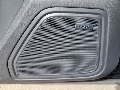 Used 2025 Porsche Macan image 24