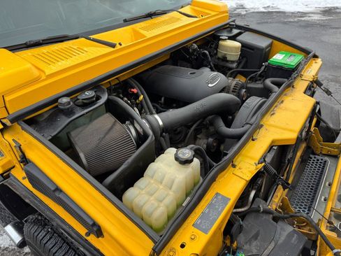 Used 2003 HUMMER H2 w/ Preferred Equipment Group image 22