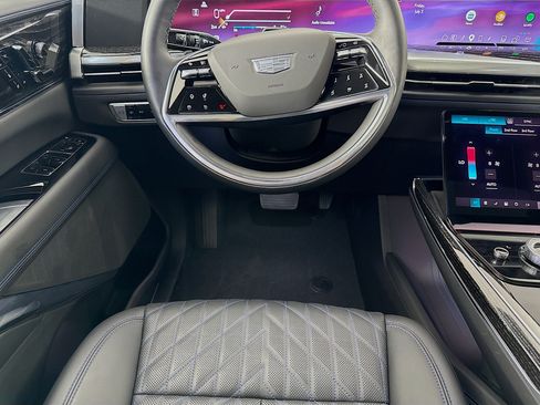 Used 2025 Cadillac Escalade IQ Luxury 1 AWD/4WD image 25