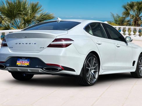 Used 2025 Genesis G70 2.5T image 5