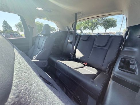 Used 2021 Subaru Ascent Limited w/ Technology Package AWD/4WD image 8