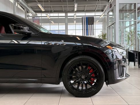 Used 2023 Maserati Levante Modena S AWD/4WD image 16