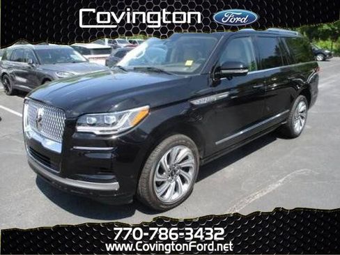 Used 2024 Lincoln Navigator L Reserve image 1