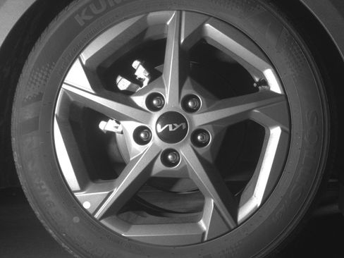 Used 2025 Kia K4 LXS image 15