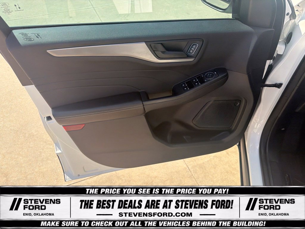 Used 2023 Ford Escape Active FWD image 17