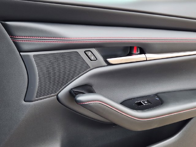 New 2026 MAZDA MAZDA3 Carbon AWD/4WD image 13