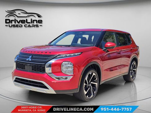 Used 2024 Mitsubishi Outlander SE image 5