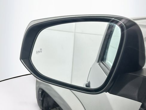 Used 2019 Toyota Tacoma TRD Sport w/ Technology Package image 16