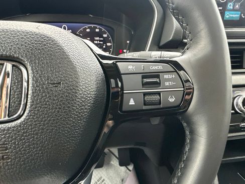 Used 2025 Honda Pilot Elite image 59